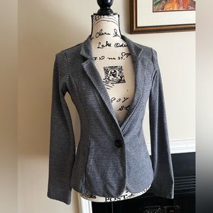 Lightweight knit jacket
